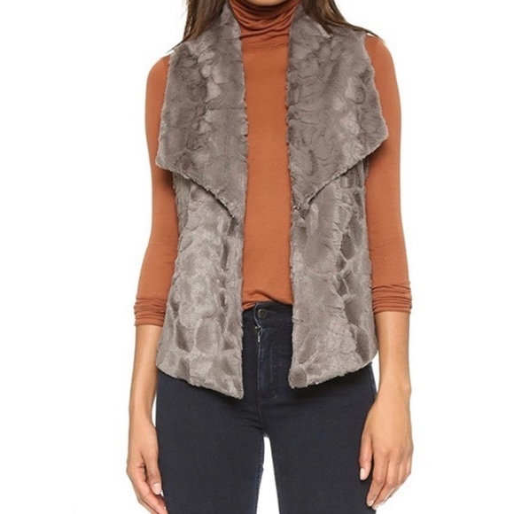 JACK by BB Dakota Faux-Fur Fly Away Vest - Picture 2 of 4